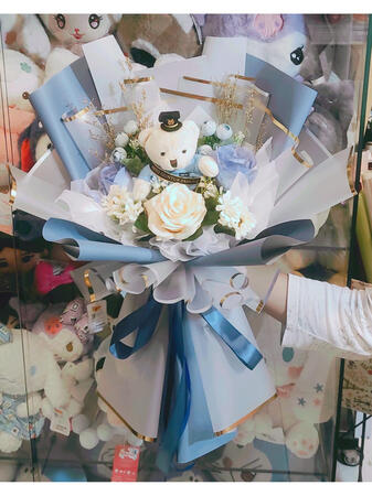 Navy Bear Bouquet 200k